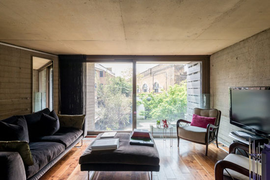 de Rijke Marsh Morgan-designed split-level modernist apartment in London SE1