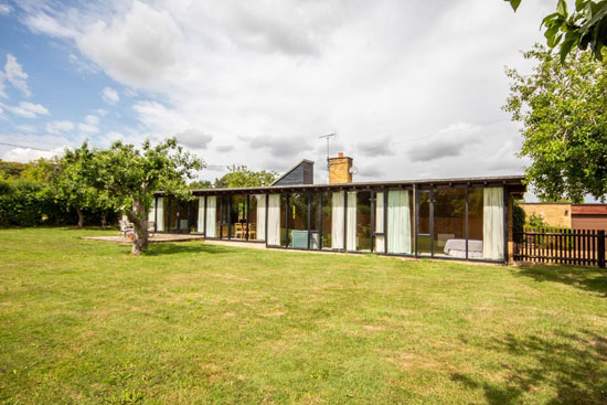 1970s John Meunier modern house in Little Eversden, Cambridge