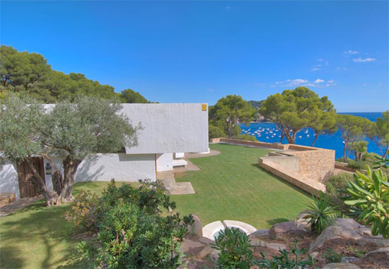 1970s Antoni Bonet Castellana modernist property in Calella, Spain