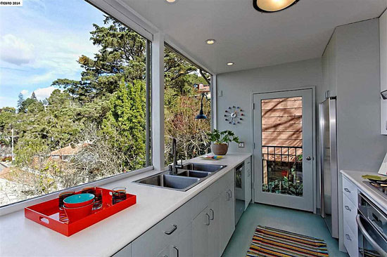 1940s two-bedroom midcentury modern property in Berkeley, California, USA