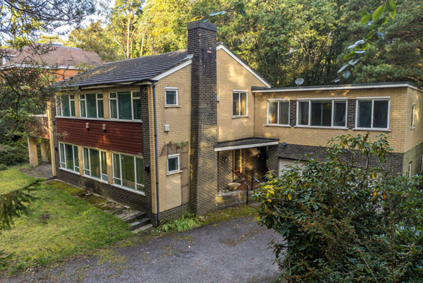 3. 1950s modern house and time capsule in Camberley, Surrey