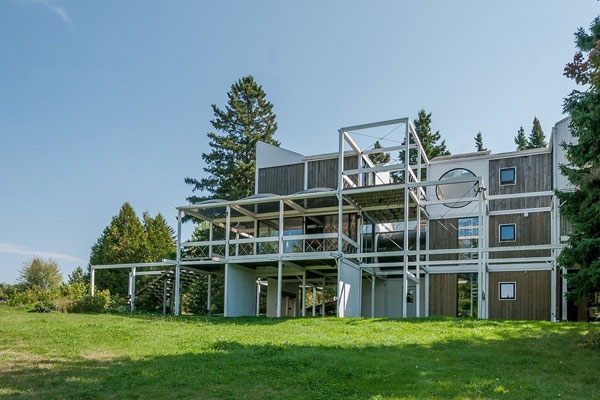 1970s Jacques de Blois modernist property in Saint-Damase-de-L'Islet, Quebec, Canada