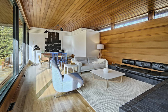 1960s midcentury modern property in Levis, Quebec Canada