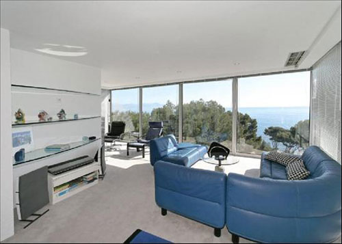 cap5 1960s Claude Parent-designed Villa Ex in Cap D'Antibes, South Of France