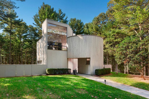 1960s Charles Gwathmey Sedacca House in East Hampton, New York, USA