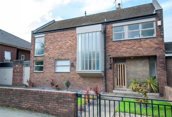 1960s modernist-style property in Chester, Cheshire