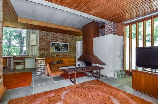 1960s modernist property in Chichester, West Sussex