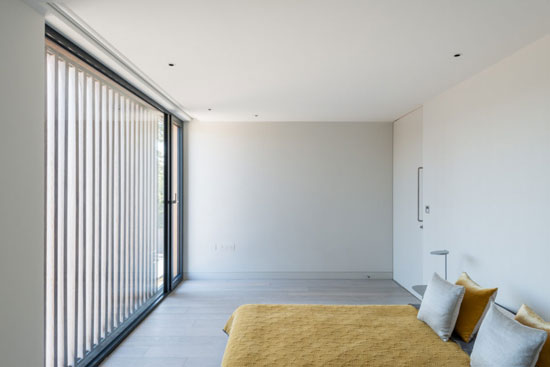 John Pardey-designed Cheeran House in Lower Basildon, Berkshire