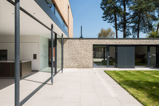 John Pardey-designed Cheeran House in Lower Basildon, Berkshire