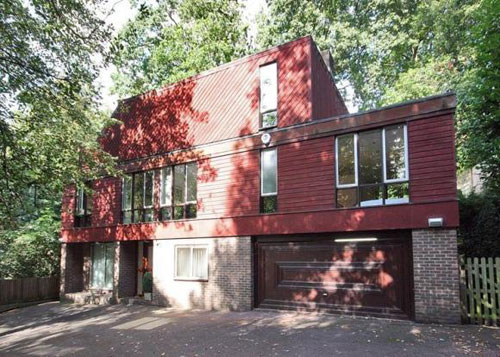 chis2 1980s Chu and Carter-designed five-bedroomed house in Chislehurst, Kent