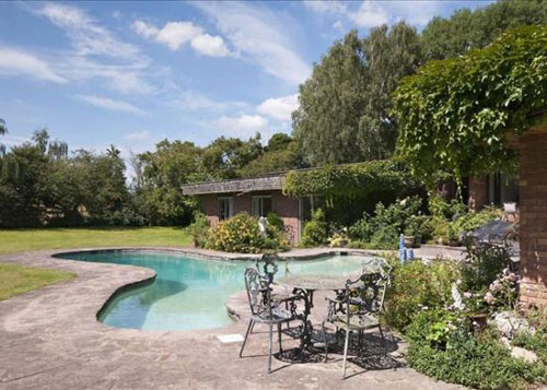 chor4 1970s architect-designed house in Chorleywood, Rickmansworth, Hertfordshire