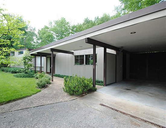 1950s Jim Alexander-designed midcentury modern property in Cincinnati Ohio, USA