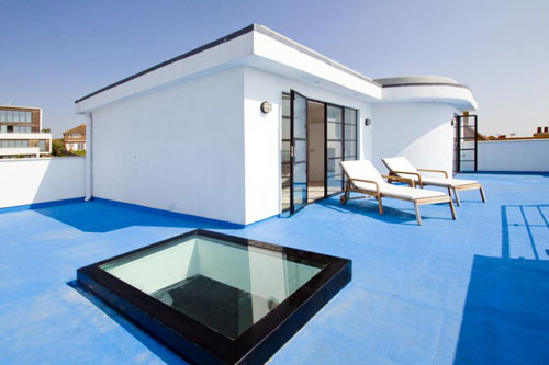 cliff2 Five-bedroomed art deco house in Roedean, Brighton, East Sussex