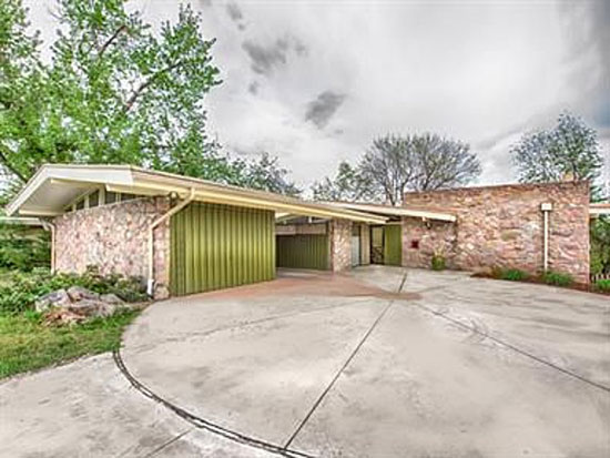 1960s three-bedroom midcentury modern property in Littleton, Colorado, USA
