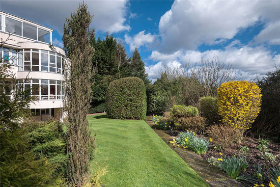 Grade II-listed modernism: 1930s Connell, Ward and Lucas-designed property in Rickmansworth, Hertfordshire