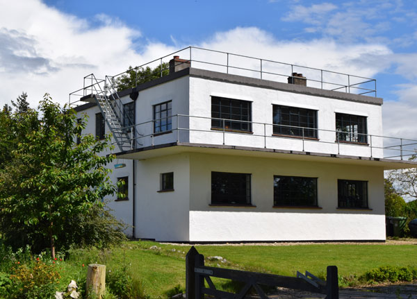 Holiday let: Art deco-style Control Tower in Walsingham, Norfolk