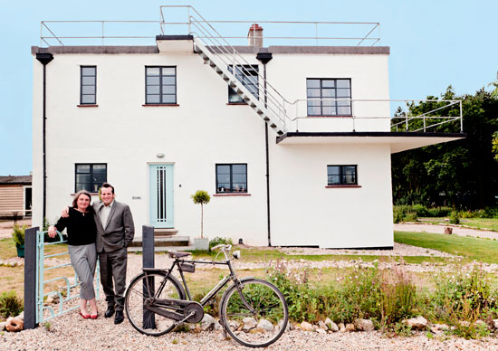 Holiday let: Art deco-style Control Tower in Walsingham, Norfolk