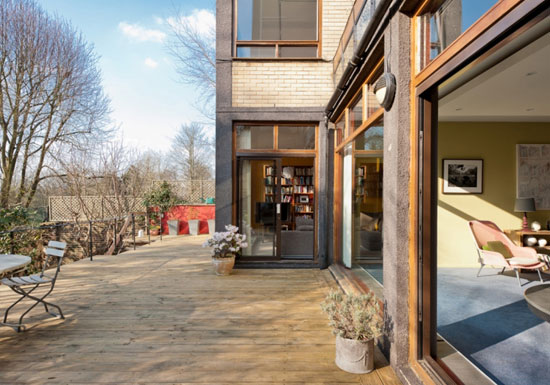 cop6 Four bedroom duplex apartment in the 1960s Dinerman, Davison & Hillman-designed Copper Beech in London N6