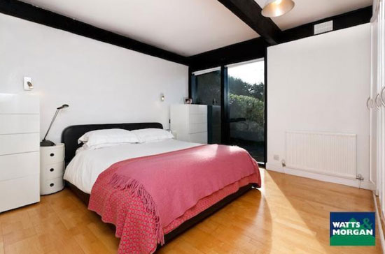 Five-bedroom single-storey modernist property in Llansannor, Vale Of Glamorgan South Wales
