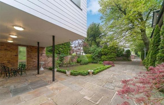 1970s Frazer Crane-designed modernist property in Altrincham, Cheshire