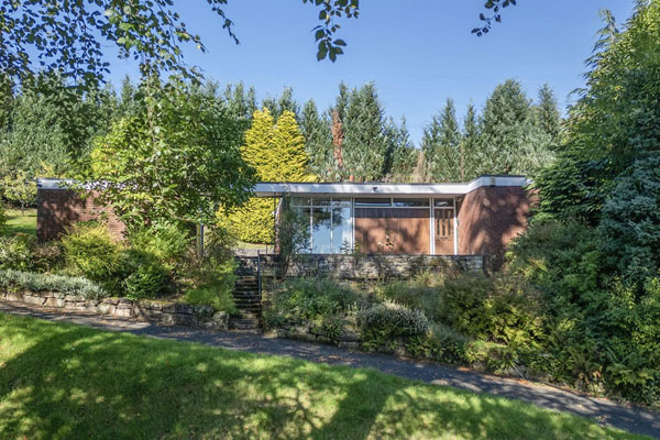 1950s midcentury modern house in Dollar, Clackmannanshire