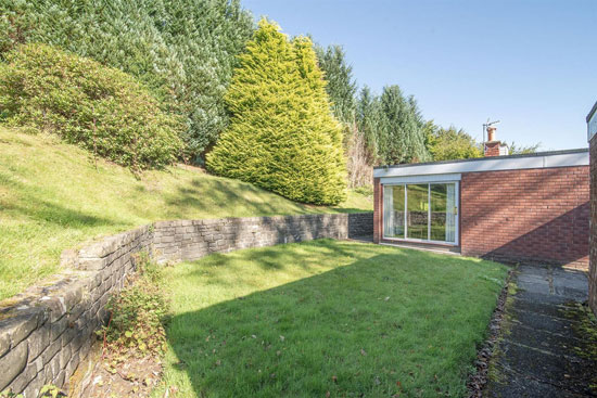 1950s midcentury modern house in Dollar, Clackmannanshire