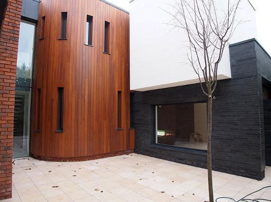 Dk-Architects-designed contemporary modernist property in Formby, Merseyside