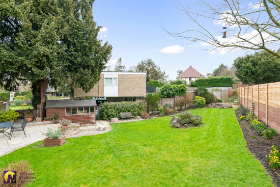 1960s Ducketts Mead modern house in Roydon, Essex