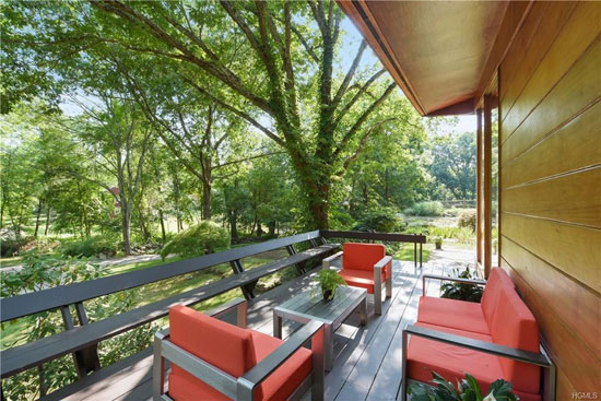 1950s David Henken midcentury modern property in Pound Ridge, New York, USA