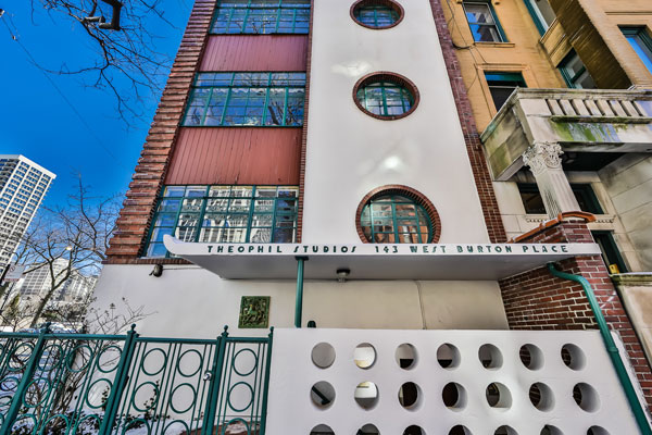 Frank Lapasso-designed art deco apartment in Chicago, Illinois, USA