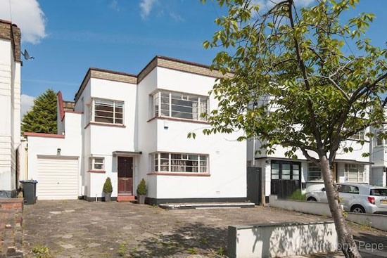 On the market: 1930s three-bedroom art deco property in London N14