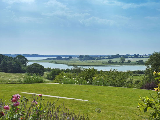 1930s Hilda Mason-designed Kings Knoll art deco property in Woodbridge, Suffolk