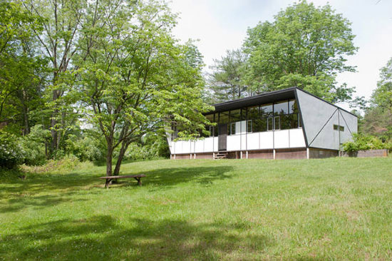 On the market: 1950s Jules Gregory-designed The Butterfly House in Delaware Township, Hunterdon County, New Jersey, USA