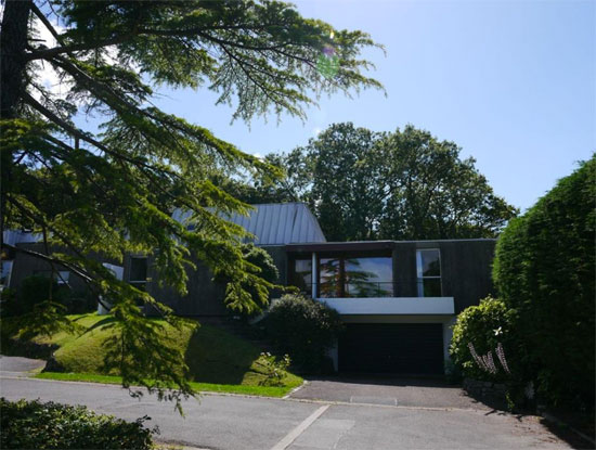 1960s Thomas Glyn Jones and John R Evans-designed modernist property in Dinas Powys, South Wales