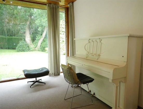 1960s Thomas Glyn Jones and John R Evans-designed modernist property in Dinas Powys, South Wales