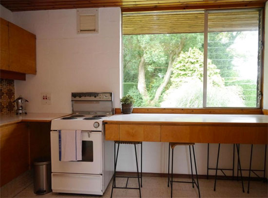 1960s Thomas Glyn Jones and John R Evans-designed modernist property in Dinas Powys, South Wales