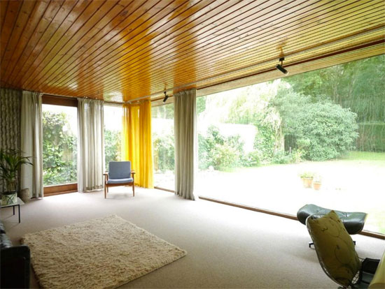 1960s Thomas Glyn Jones and John R Evans-designed modernist property in Dinas Powys, South Wales