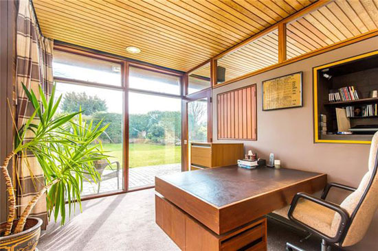 1960s modernist property in Ditchling, East Sussex