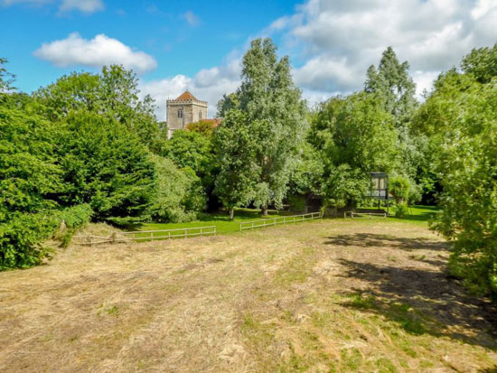 1960s Fielding and Morrison modernist property in Dorchester on Thames, Oxfordshire