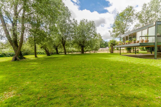 1960s Fielding and Morrison modernist property in Dorchester on Thames, Oxfordshire