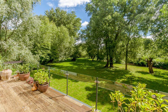 1960s Fielding and Morrison modernist property in Dorchester on Thames, Oxfordshire