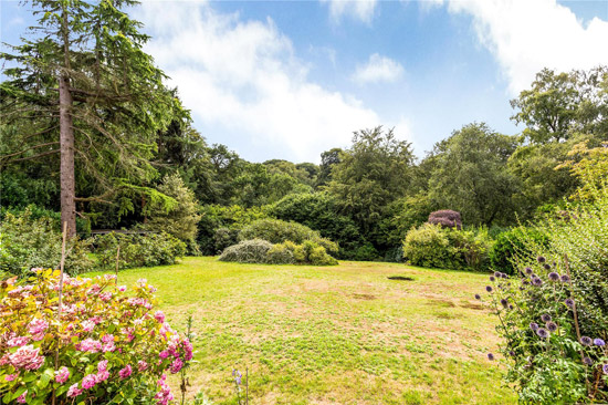 1960s modernist property in Dorking, Surrey