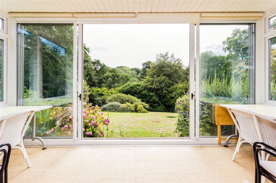 1960s modernist property in Dorking, Surrey