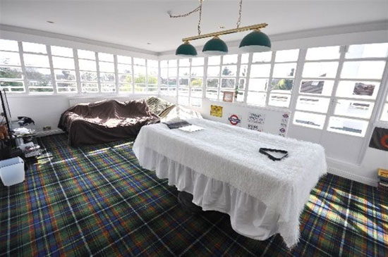 down3 Grade II-listed Charles Evelyn Simmons-designed six-bedroom art deco house in Downage, London NW4
