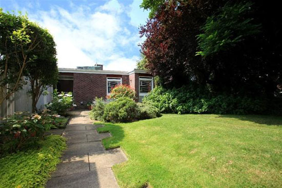 On the market: 1960s Manfred Bresgen-designed modernist property in The Ferrings, Dulwich, London SE21