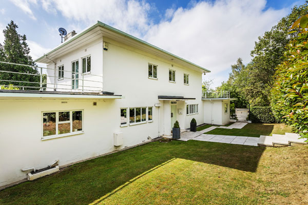 1930s P.D. Hepworth modern house in East Grinstead, West Sussex