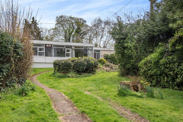 1950s modern house in East Farleigh, Maidstone, Kent