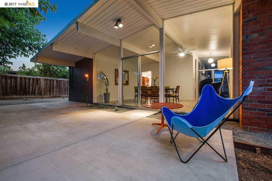 Restored Eichler: 1960s midcentury modern property in Concord, California, USA