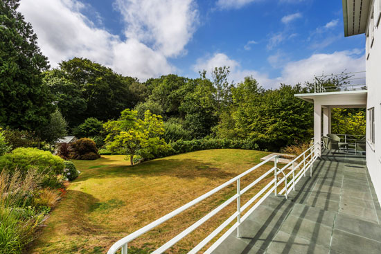 1930s P.D. Hepworth modern house in East Grinstead, West Sussex