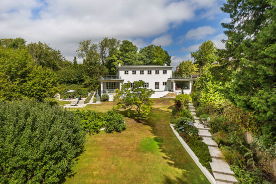 1930s P.D. Hepworth modern house in East Grinstead, West Sussex